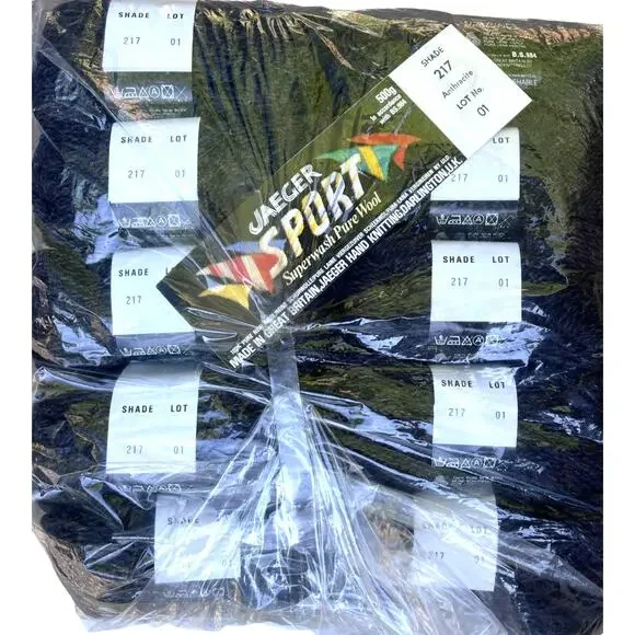 10 x Jaeger Sport Superwash Pure Wool 50g skeins | 217 Anthracite Grey, UK - Picture 2 of 8